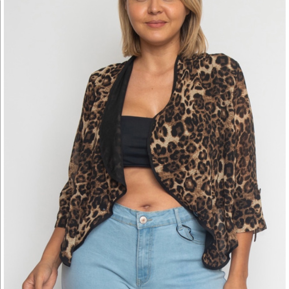 Leopard print 3/4 sleeve top (Plus size)